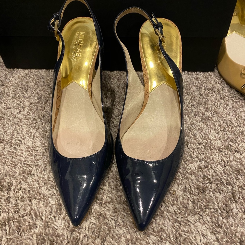 Michael Kors navy blue heels the heel is a 3 1/2